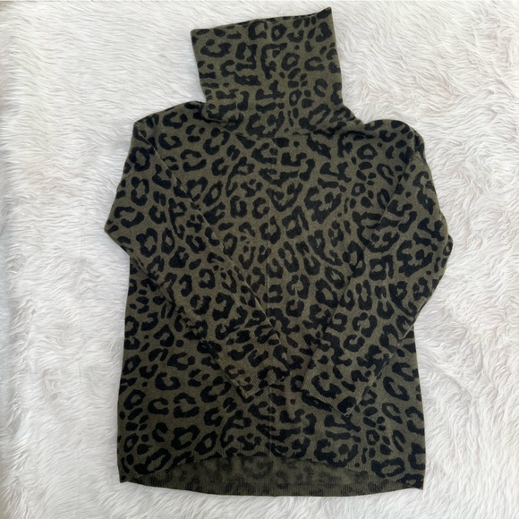M Magaschoni Leopard Print Cowl Neck Cashmere Tunic - Picture 6 of 7